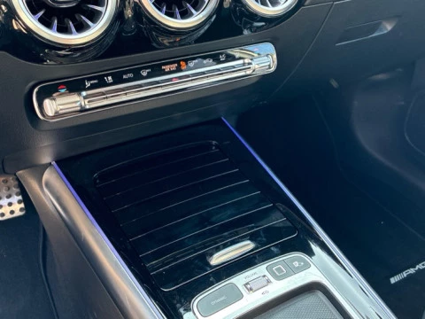 Mercedes-Benz GLA  250 e