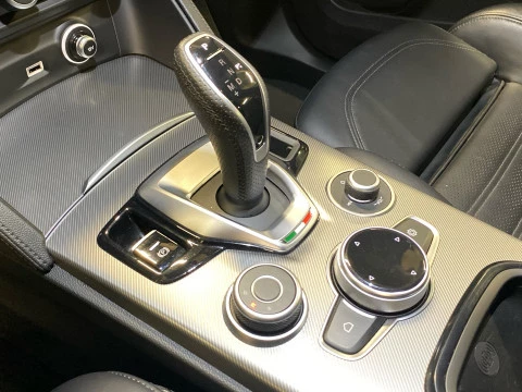 Alfa Romeo Stelvio 2.2 Diésel 154kW (210CV) Veloce Q4