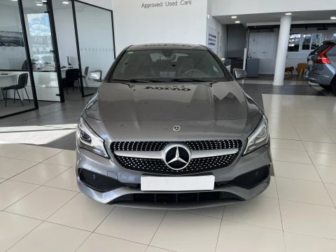 Mercedes-Benz Clase CLA 1.6 CLA 200 4P
