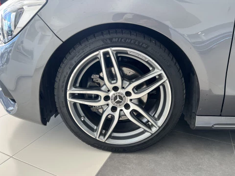 Mercedes-Benz Clase CLA 1.6 CLA 200 4P