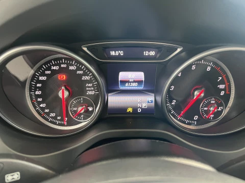 Mercedes-Benz Clase CLA 1.6 CLA 200 4P