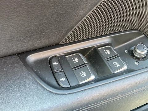 Audi A3 AUDI  Sedan 2.0TDI S tronic 110kW