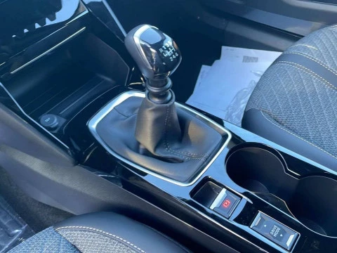 Peugeot 2008 Allure Puretech 100 S&S 6 Vel. MAN