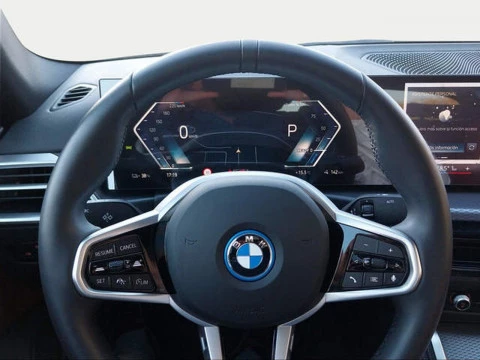 BMW i4 eDrive35
