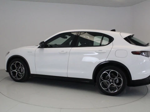 Alfa Romeo Stelvio VELOCE 2.2 JTDM 160CV