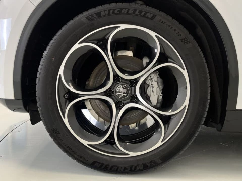 Alfa Romeo Stelvio VELOCE 2.2 JTDM 160CV