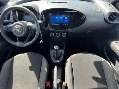 Toyota Aygo X Cross Cross Play