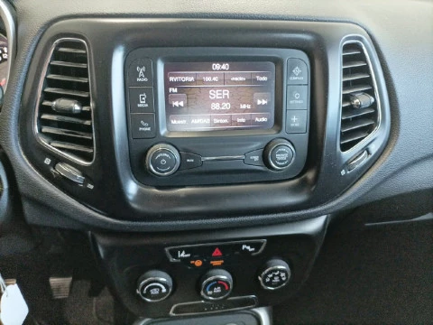 Jeep Compass 1.6 Mjet 88kW Longitude 4x2