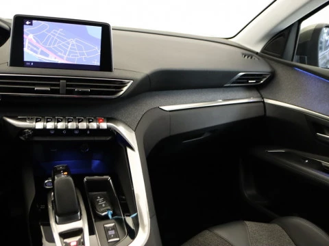 Peugeot 3008 1.6 HYBRID 225 E-AUTO ALLURE 5P