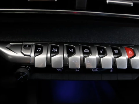 Peugeot 3008 1.6 HYBRID 225 E-AUTO ALLURE 5P