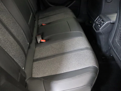 Peugeot 3008 1.6 HYBRID 225 E-AUTO ALLURE 5P