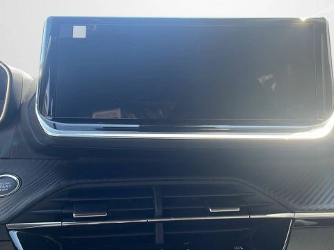 Peugeot 2008 Allure Gasolina 100 S&S 6 Vel. MAN