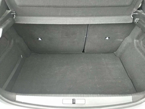 Peugeot 208 BlueHDi 73kW (100CV) Active