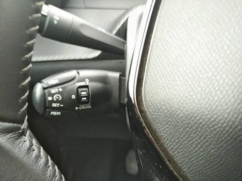 Peugeot 208 BlueHDi 73kW (100CV) Active