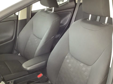 Toyota Yaris TOYOTA ACTIVE PLUS 120H