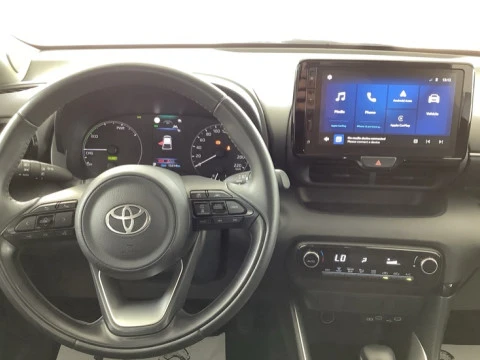 Toyota Yaris TOYOTA ACTIVE PLUS 120H