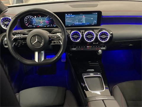 Mercedes-Benz CLA 200 D DCT Shooting Brake