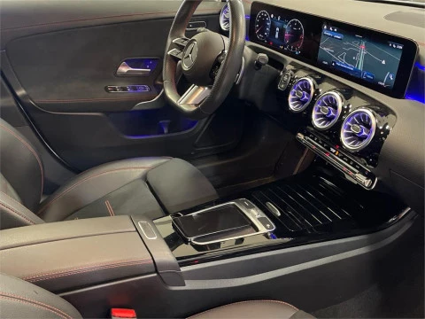 Mercedes-Benz CLA 200 D DCT Shooting Brake