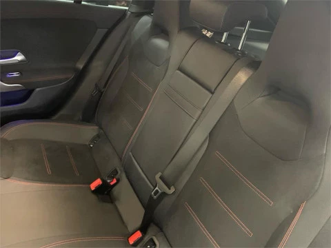 Mercedes-Benz CLA 200 D DCT Shooting Brake