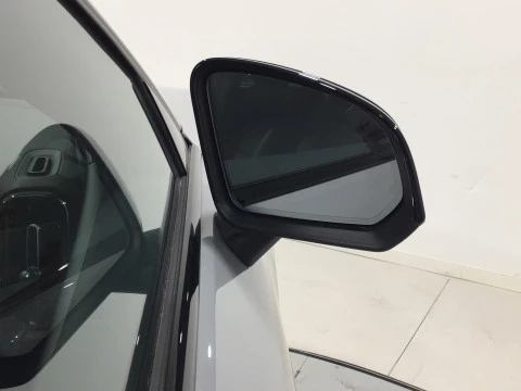 Volvo C40 Recharge Single Plus Auto