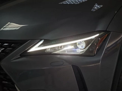 Lexus UX 2.0 250h Business