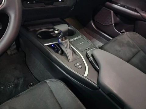 Lexus UX 2.0 250h Business