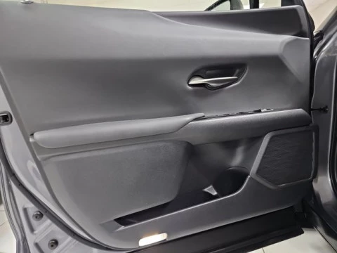 Lexus UX 2.0 250h Business