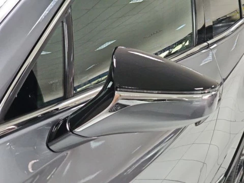 Lexus UX 2.0 250h Business