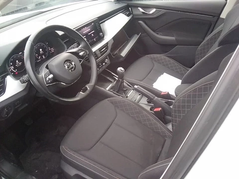 Skoda Kamiq 1.0 TSI 81kW (110CV) Ambition