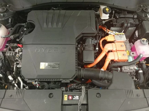 Hyundai Kona 1.6 GDI HEV Maxx DCT