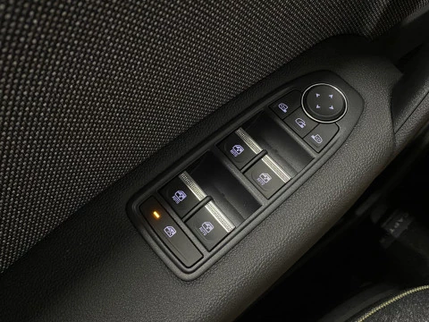 Renault Captur  TCe Techno 74kW GLP