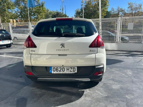 Peugeot 3008 Allure 1.6 BlueHDI 120 FAP