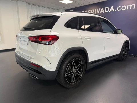 Mercedes-Benz GLA GLA 200 D