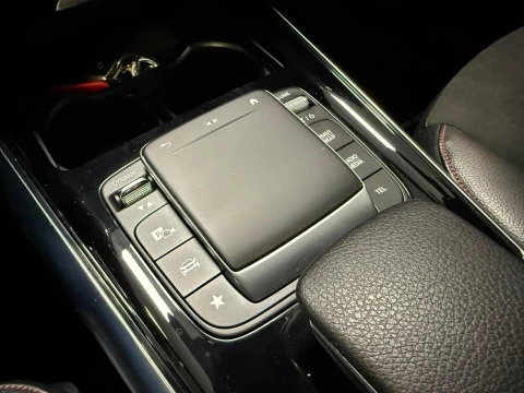 Mercedes-Benz GLA GLA 200 D