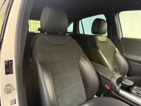 Mercedes-Benz GLA GLA 200 D