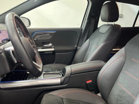 Mercedes-Benz GLA 200 d