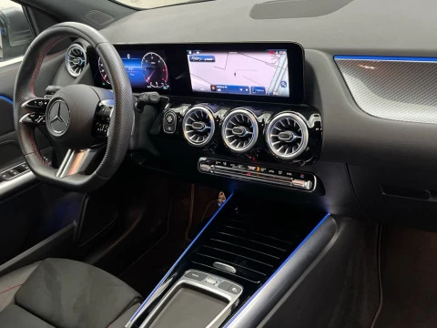 Mercedes-Benz GLA 200 d