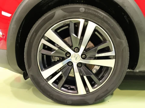 Peugeot 3008 PureTech 130 SANDS GT Line 96 kW (130 CV)