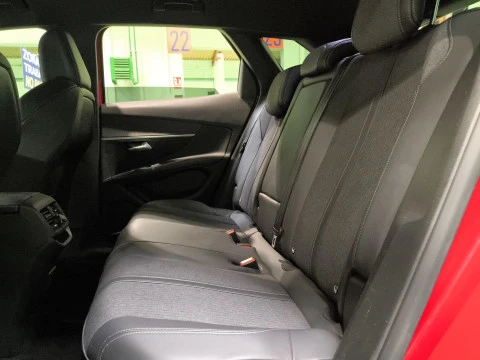 Peugeot 3008 PureTech 130 SANDS GT Line 96 kW (130 CV)