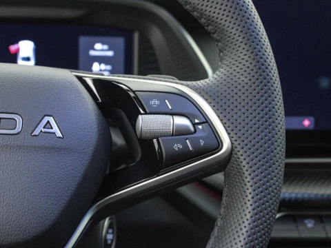 Skoda Octavia OCTAVIA SPORTLINE 2,0 TDI 110 KW (150 CV) DSG 7 VEL.