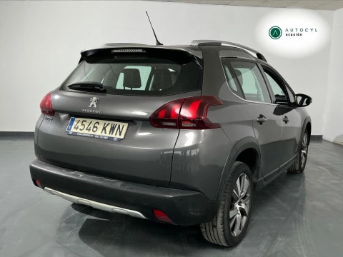 Peugeot 2008 Allure BlueHDi 100 S&S