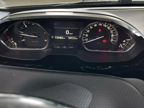 Peugeot 2008 Allure BlueHDi 100 S&S