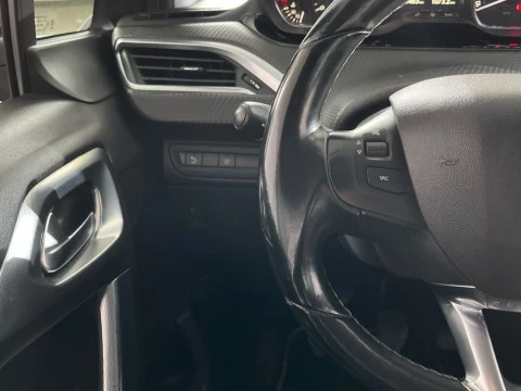 Peugeot 2008 Allure BlueHDi 100 S&S