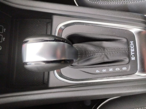 Renault Captur  E-TECH Hibrido Techno Fast Track 105kW