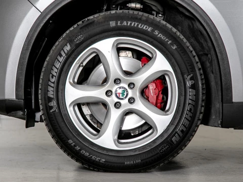 Alfa Romeo Stelvio 2.0 Gasolina 148kW (200CV) Super Q4