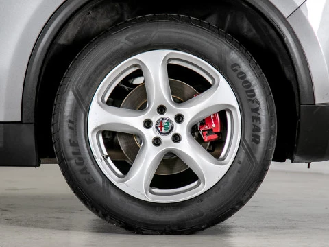 Alfa Romeo Stelvio 2.0 Gasolina 148kW (200CV) Super Q4