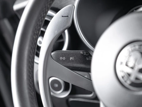 Alfa Romeo Stelvio 2.0 Gasolina 148kW (200CV) Super Q4