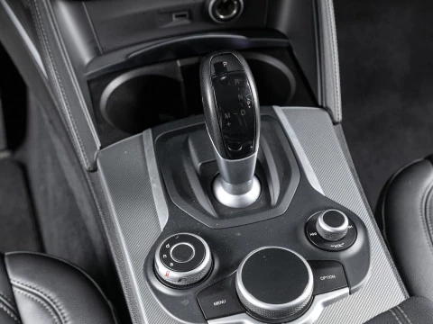 Alfa Romeo Stelvio 2.0 Gasolina 148kW (200CV) Super Q4