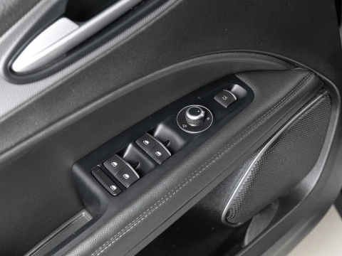 Alfa Romeo Stelvio 2.0 Gasolina 148kW (200CV) Super Q4