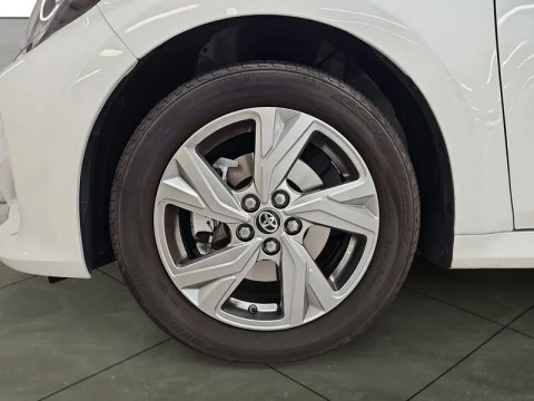 Toyota Yaris 1.5 120H Active Plus